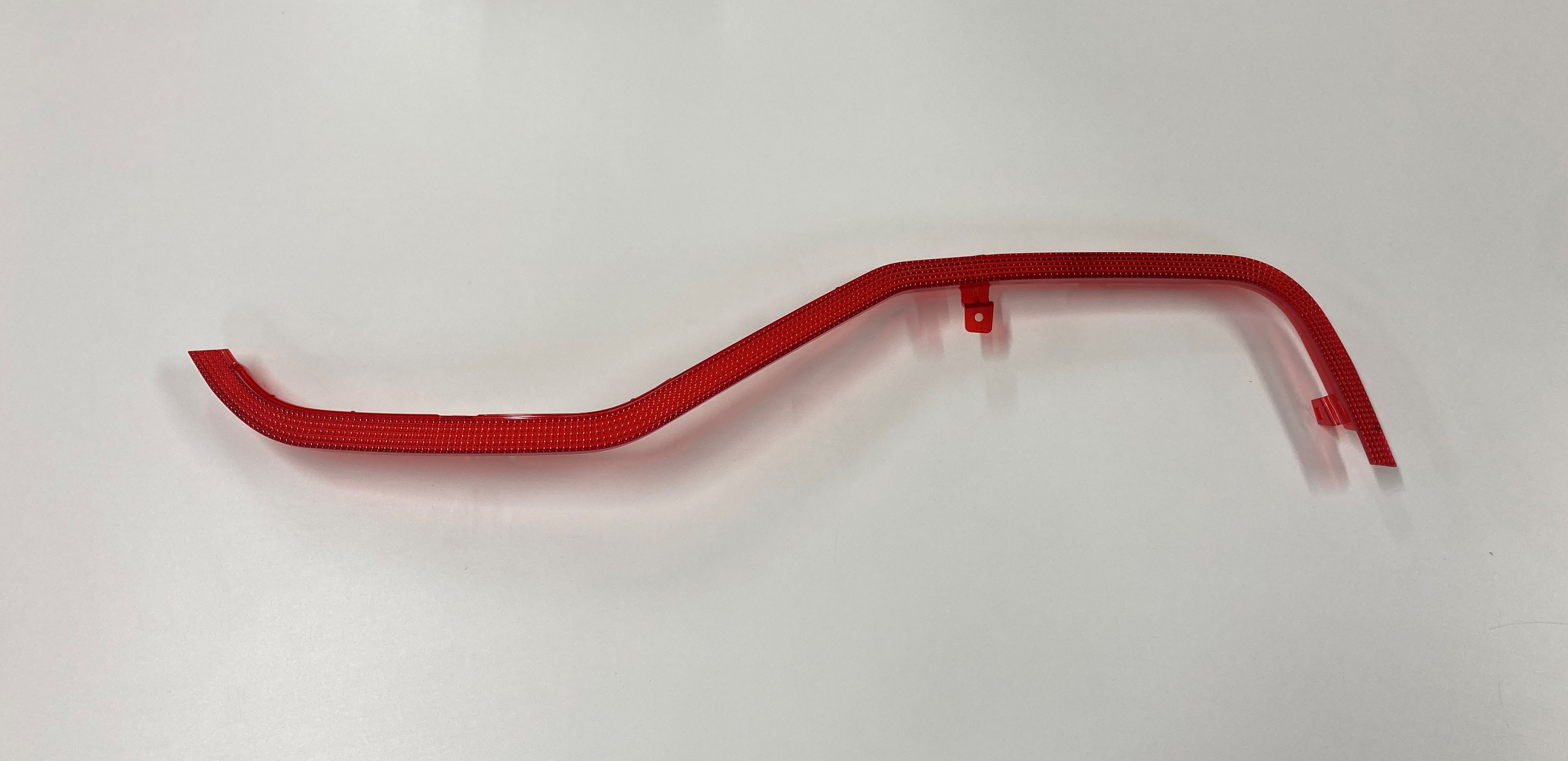 自動車外装部品（テールレンズ用）